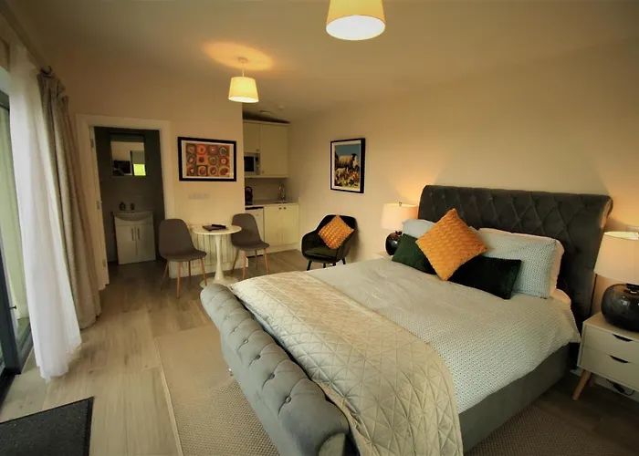 The Shepherd's * Tullyallen